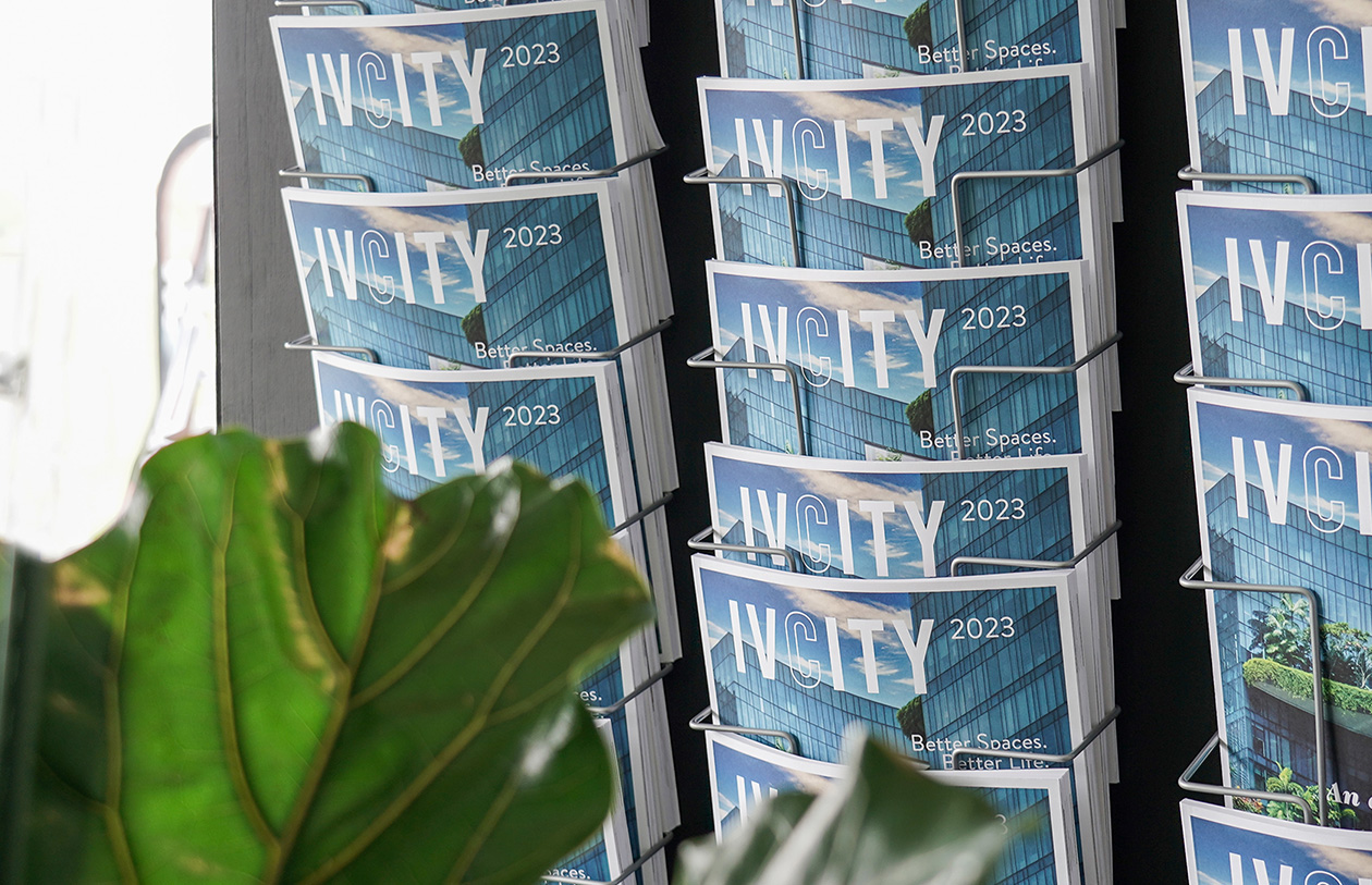 magazines IVCity in display